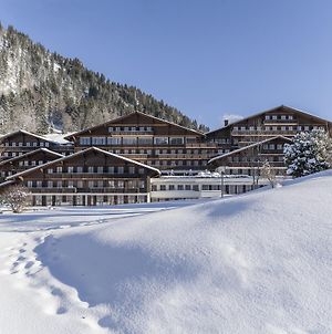 Huus Gstaad Ξενοδοχείο Saanen Exterior photo