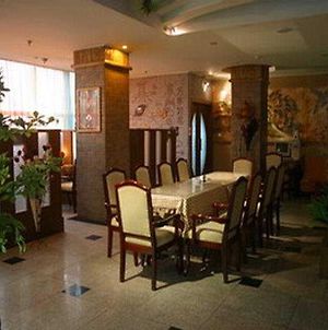 Jinliyuan Ξενοδοχείο Γιτσάνγκ Exterior photo