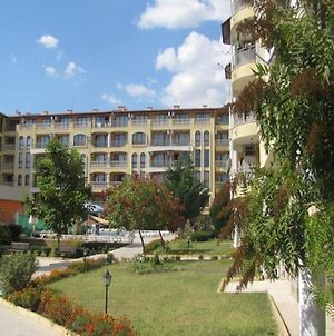 Sb Rentals Apartments In Royal Dreams Complex Σάνι Μπιτς Exterior photo