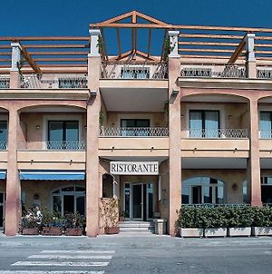 Hotel Del Porto Sardinia Island Exterior photo
