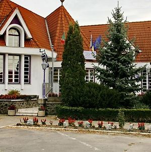 Castel Ξενοδοχείο Sfântu-Gheorghe Exterior photo