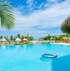 Playa Blanca Hotel & Resort All Inclusive Exterior photo