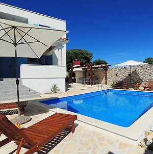 Charming Villa With Private, Heatable Pool, Wellness & Spa Area, Nice Terrace Nin Exterior photo