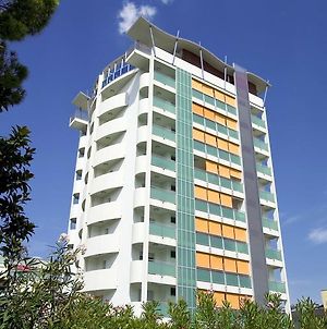 Appartamenti Torre Del Sole Μπιμπιόνε Exterior photo