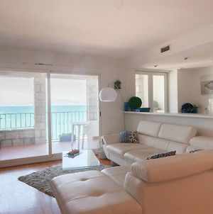 Luxury Apartment In L Escala Catalonia With Beach Nearby L' Escala Exterior photo