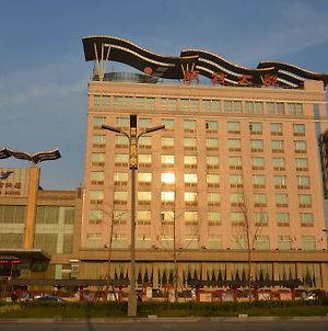Luoyang Yijun Hotel Exterior photo