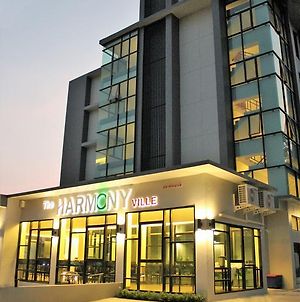 The Harmony Ville Ξενοδοχείο Phitsanulok Exterior photo