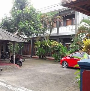 Bamboo House Ξενοδοχείο Pangandaran Exterior photo