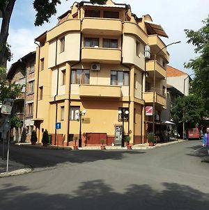 Hristovi Apartments & Studios Πομόριε Exterior photo