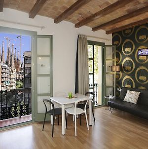 Apartments Hostemplo Suites Βαρκελώνη Exterior photo