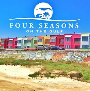 Four Seasons On The Gulf Βίλα Γκάλβεστον Exterior photo