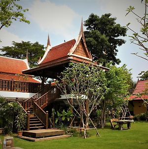 Baan Thai House Ξενοδοχείο Αγιουτάγια Exterior photo