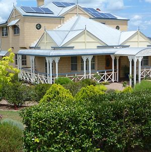 Grovely House Bed and Breakfast Stanthorpe Exterior photo