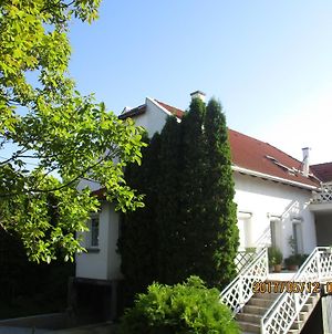 Boglarka Apartmanhaz Διαμέρισμα Balatonfüred Exterior photo