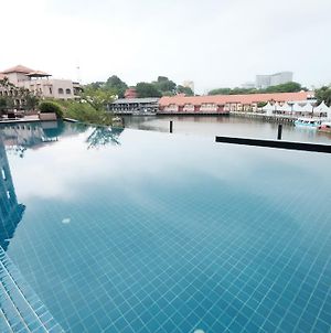 Luxury On Melaka River Διαμέρισμα Exterior photo