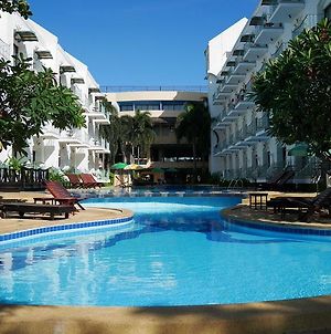 Naklua Beach Resort Pattaya Exterior photo