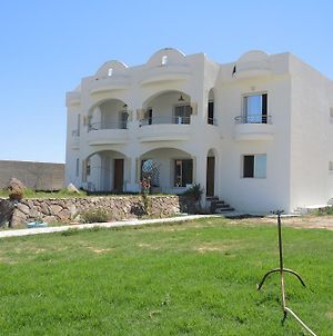 Appartamenti Sulla Spiaggia Hammam al Ghazzaz Exterior photo