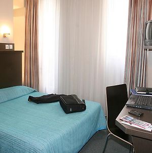 Hotel Amarys Simart Παρίσι Room photo