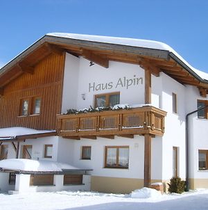 Haus Alpin Apartments Pettneu am Arlberg Exterior photo
