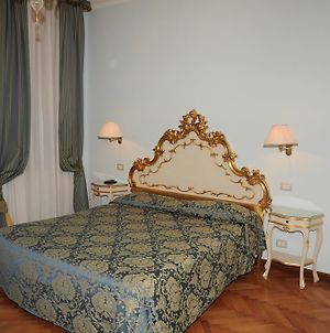Alloggi Santa Sofia Bed and Breakfast Βενετία Exterior photo