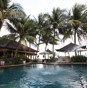 Pondok Bambu Seaside Bungalows Ξενοδοχείο Καντιντάσα Exterior photo