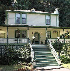 Santa Nella House Bed and Breakfast Guerneville Exterior photo