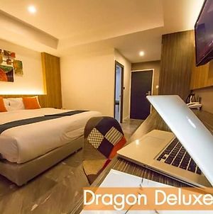 Dragon River Avenue Hotel Phitsanulok Exterior photo