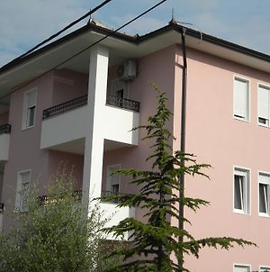 Apartment Srebrni Oblak Arandjelovac Exterior photo