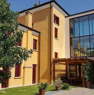 Hotel Villa Costanza Μέστρε Exterior photo