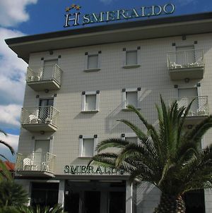 Hotel Smeraldo Λίντο ντι Καμαϊόρε Exterior photo
