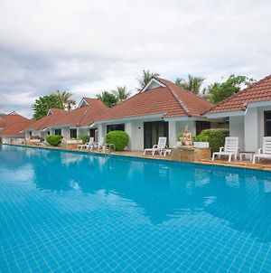 Privacy Beach Resort And Spa Sam Roi Yot Exterior photo