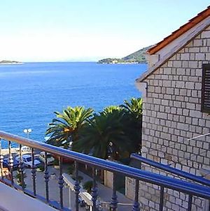 Garni Dionis Ξενοδοχείο Vis Island Exterior photo