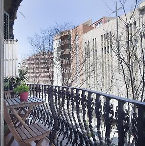 Aparteasy - Authentic Family Apartment Βαρκελώνη Exterior photo
