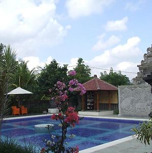 Puri Rasa Villas And Resort Ουμπούντ Exterior photo