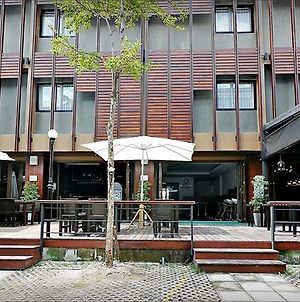 Basic Line Hotel @ Loikroh Τσιάνγκ Μάι Exterior photo