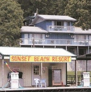 Sunset Beach Resort Osage Beach Exterior photo