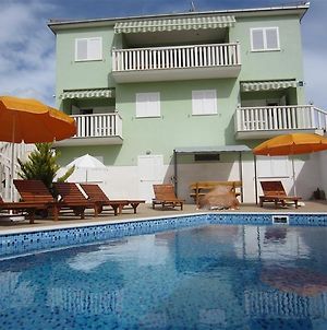 Family Friendly Apartments With A Swimming Pool Okrug Gornji, Ciovo - 5218 Τρογκίρ Exterior photo