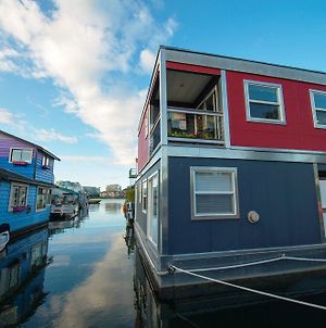 A Float Home B&B In Fisherman'S Wharf Βικτώρια Exterior photo