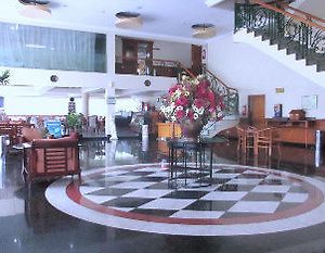 Royal Regal Surabaya Hotel Exterior photo