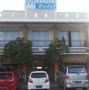 Hotel Mandari Lovina Exterior photo