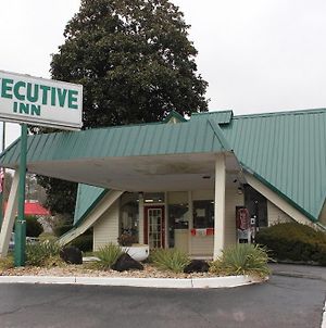 Executive Inn - Νόξβιλ Exterior photo