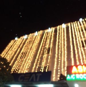 Ashu Hotel Τζαϊπούρ Exterior photo