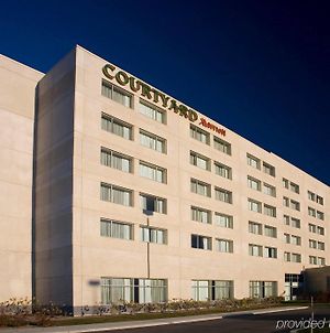 Courtyard By Marriott Montreal Airport Ξενοδοχείο Exterior photo