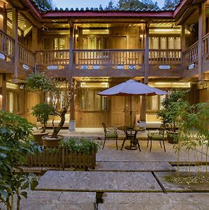 Lijiang Ivy Garden Resort Hotel Λιγιάνγκ Exterior photo