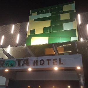 Rota International Hotel Τζακάρτα Room photo