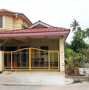 Kampung Homestay, Κουαντάν Exterior photo