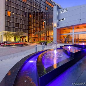 Houston Marriott West Loop By The Galleria Ξενοδοχείο Exterior photo
