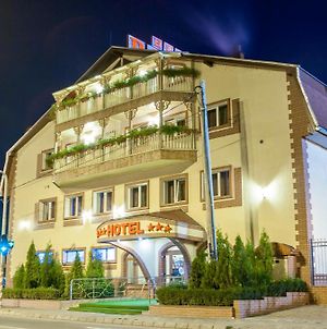 Hotel Darina Târgu-Mureş Exterior photo