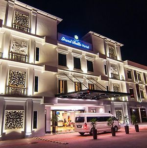 Grand Belllo Hotel Jbcc Τζόχορ Μπάχρου Exterior photo