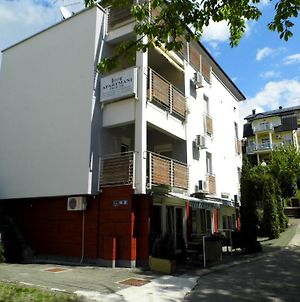 Apartments And Rooms Trsje Ζάγκρεμπ Room photo